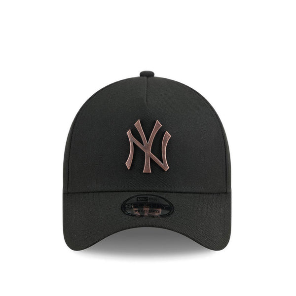 9FORTY A-Frame Metal Badge Green New York Yankees Men's Caps - Black