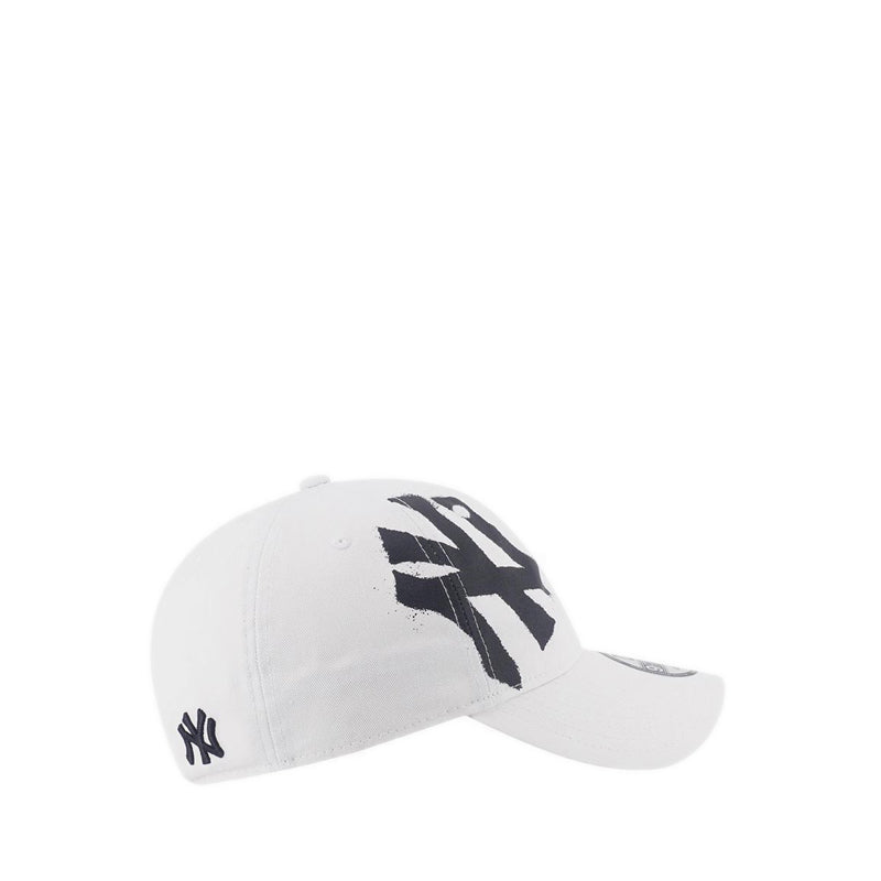9FORTYUnst Spray Paint New York Yankees Men's Caps - White