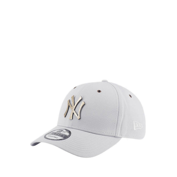 9FORTY Hammered Metal Bagde New York Yankees Men's Caps - Silver Snow