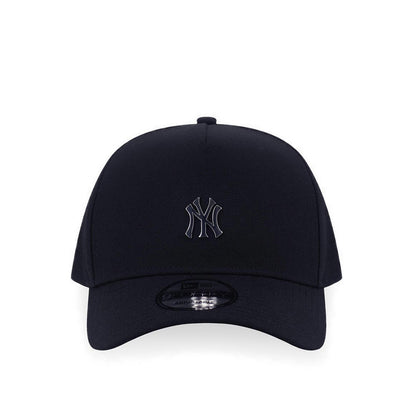 9Fortyaf Medium Metal Badge New York Yankees Men's Caps - Black
