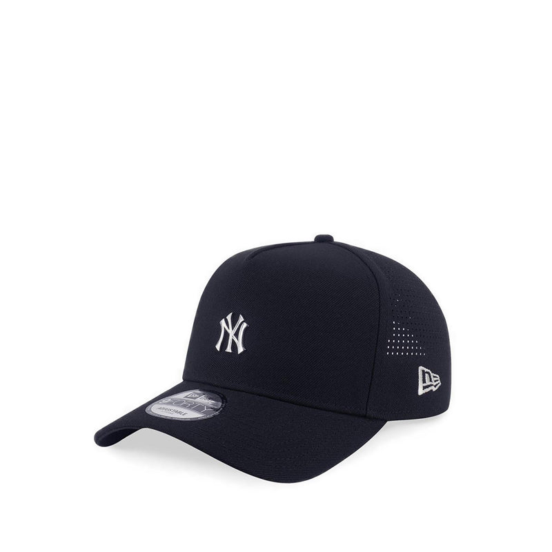 9Fortyaf Medium Metal Badge New York Yankees Men's Caps - Black