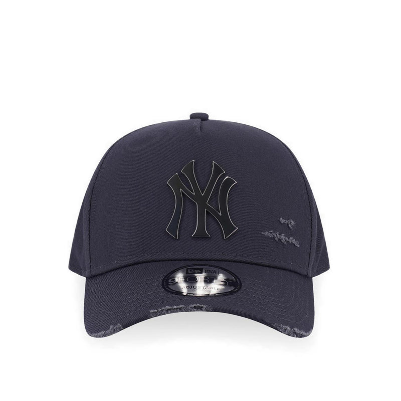 9Fortyaf Damage Metal Badge New York Yankees Men's Caps - Graphite