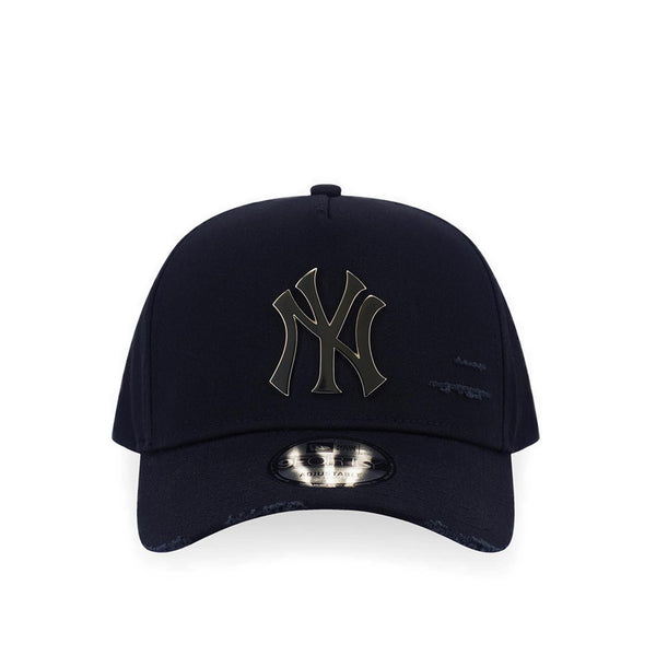 9Fortyaf Damage Metal Badge New York Yankees Men's Caps - Black