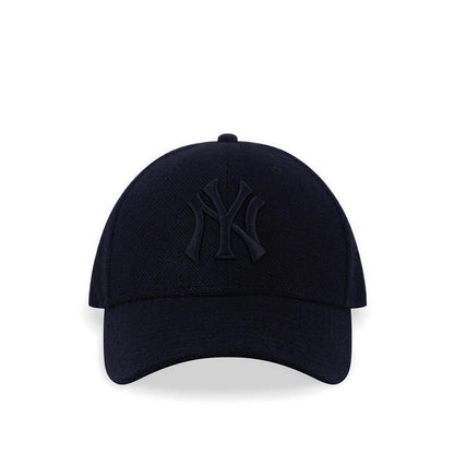 9Forty Washed New York Yankees Men's Caps - Black Denim