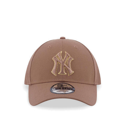 9Forty Outlined New York Yankees Men's Caps - Khaki