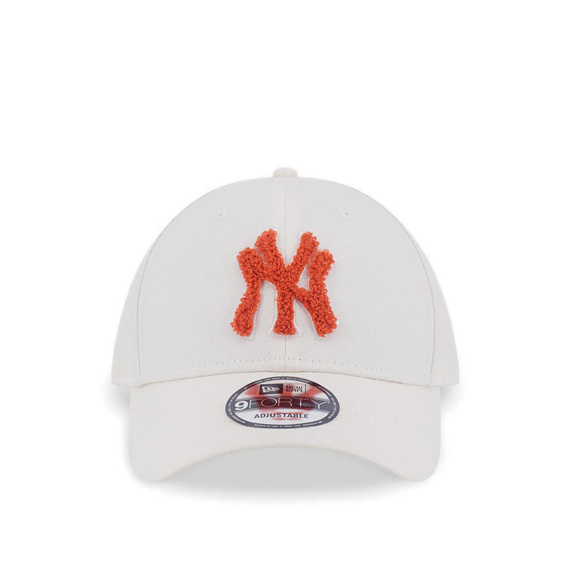 9Forty Chenille Logo New York Yankees Men's Caps - Chrome White
