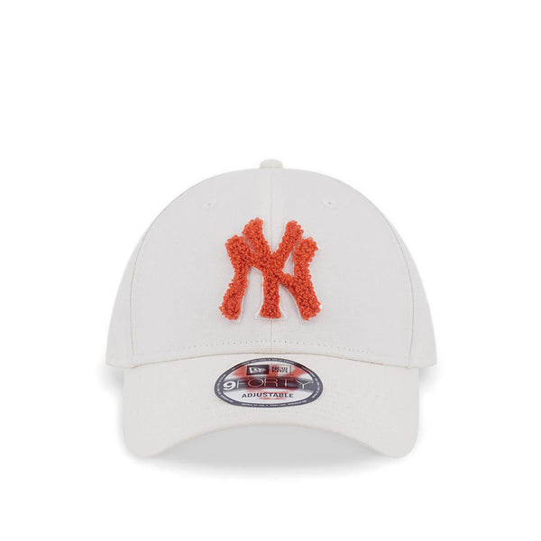 9Forty Chenille Logo New York Yankees Men's Caps - Chrome White