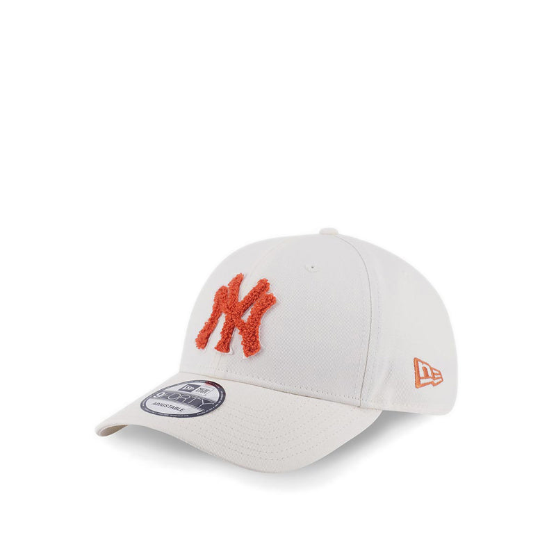 9Forty Chenille Logo New York Yankees Men's Caps - Chrome White