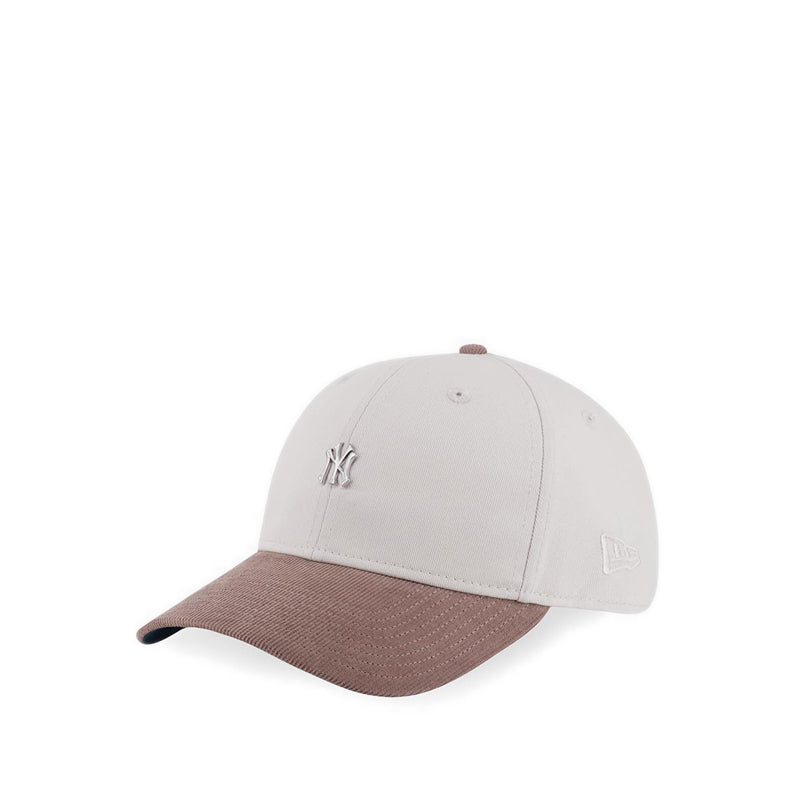 9FORTY Metal Badge Corduroy Khaki New York Yankees Men's Caps - Ivory