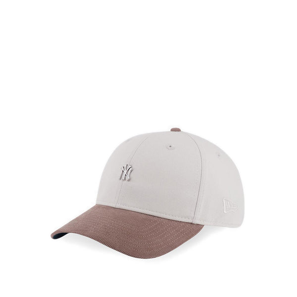 9FORTY Metal Badge Corduroy Khaki New York Yankees Men's Caps - Ivory