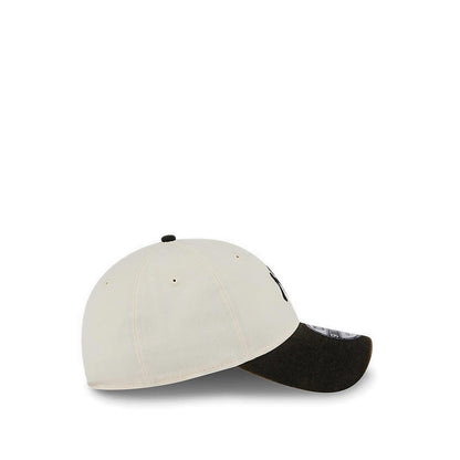 9TWENTY TwoTone Snow Wash New York Yankees Men's Caps - Stone