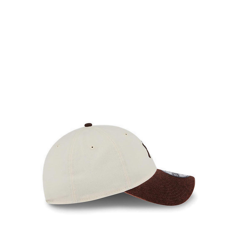 9TWENTY TwoTone Snow Wash New York Yankees Men's Caps - Stone