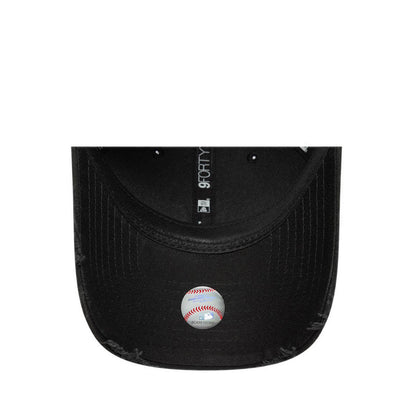 Wash Distress 9FORTY New York Yankees Men's Caps - Black